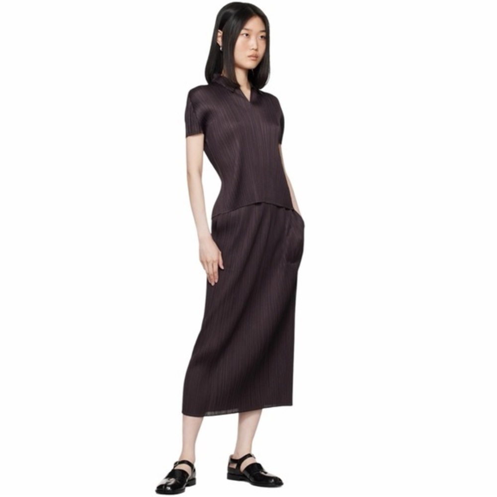 Issey Miyake Discontinued Monthly Color in Dark Green